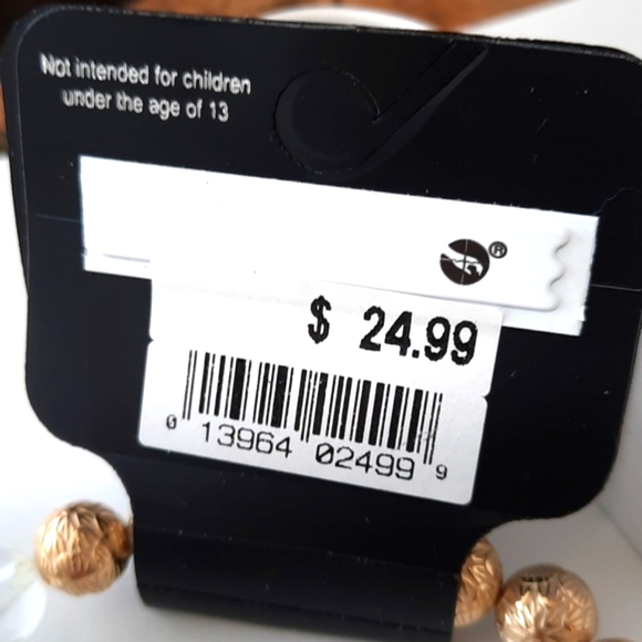 RSVP bangle bracelet in green blue clear and gold beads - Picture 5 of 5